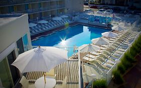 The Jolly Roger Motel